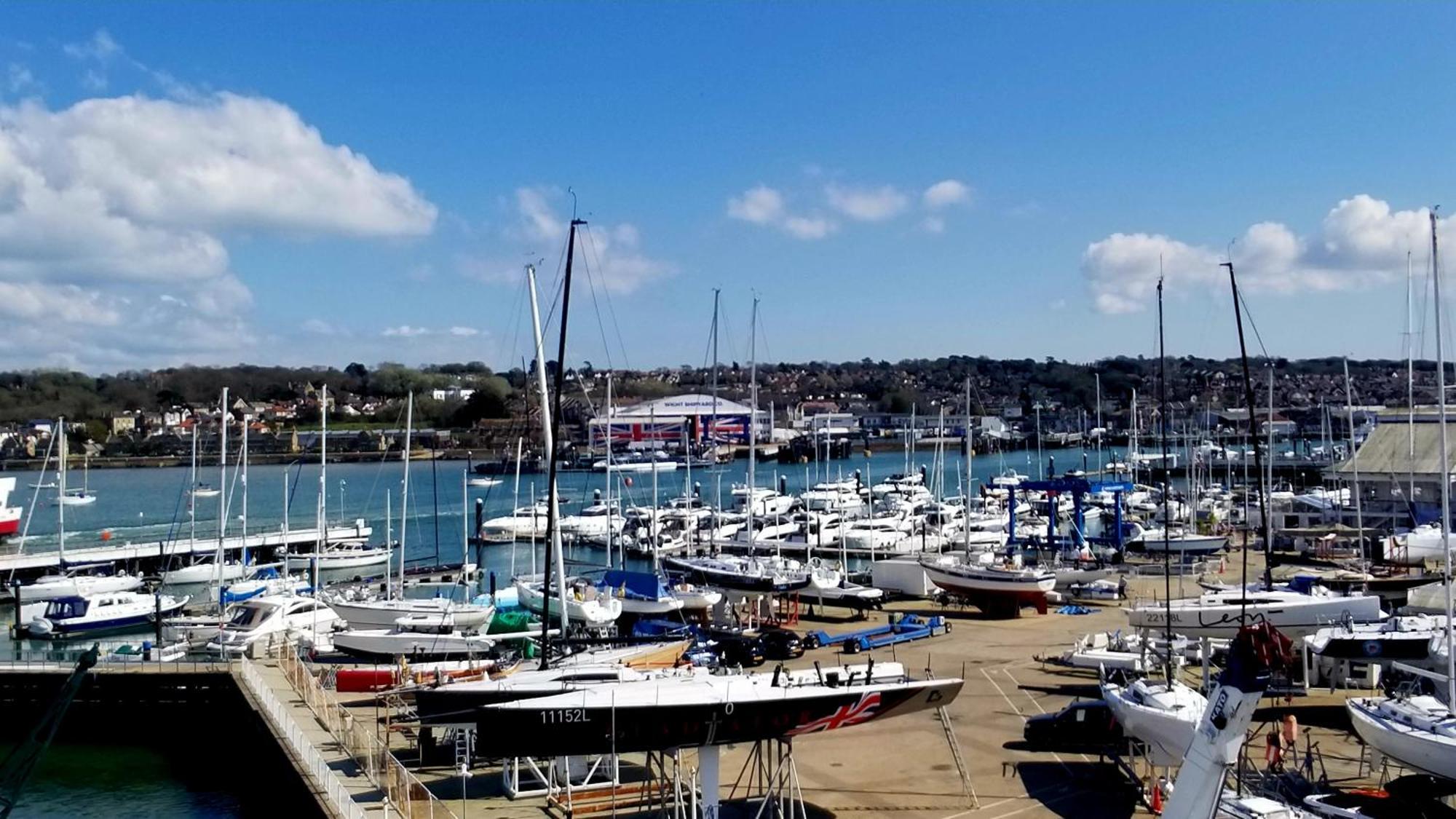 Pinnacle * Cowes (Isle of Wight)