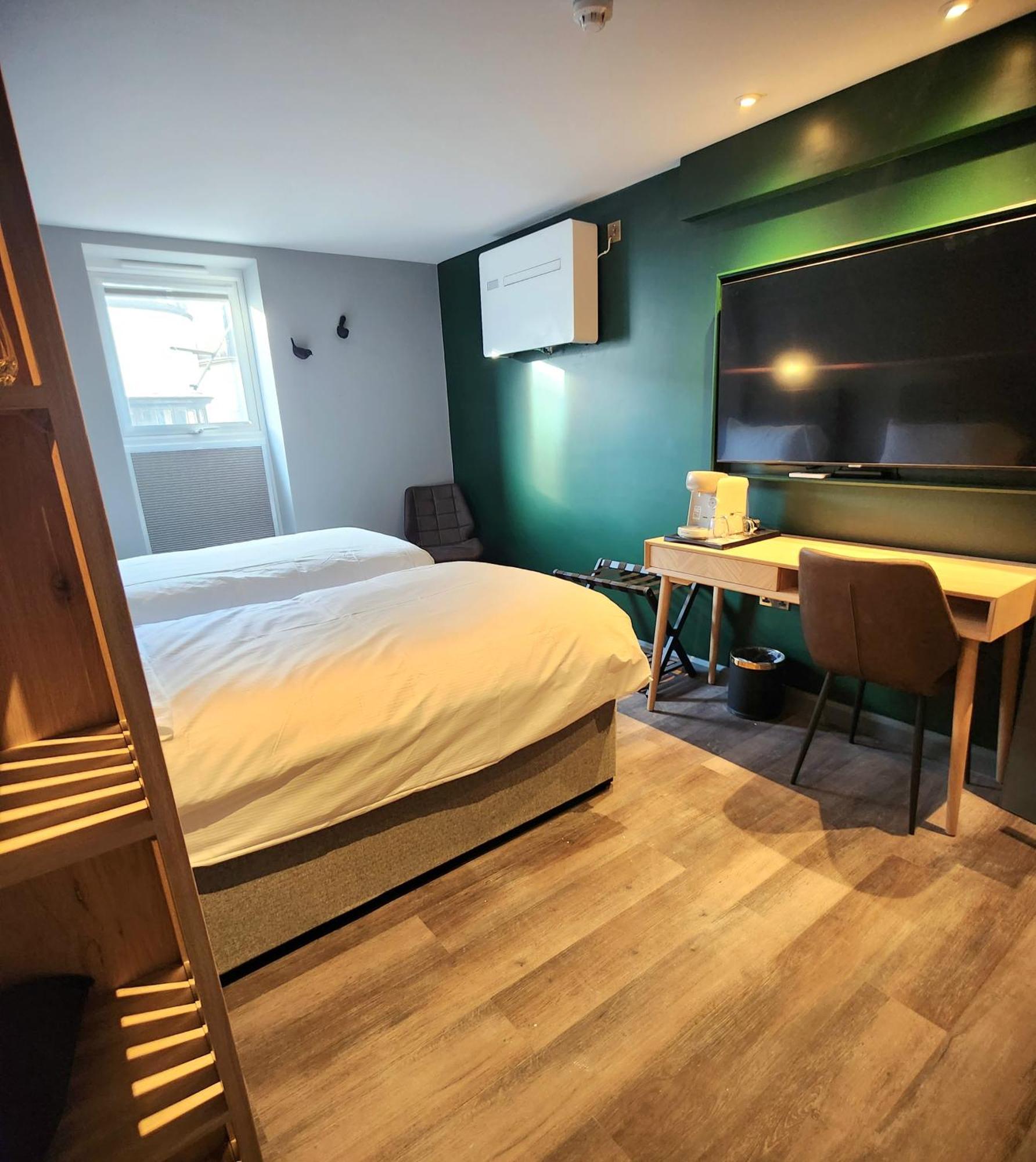 Hotel Pinnacle